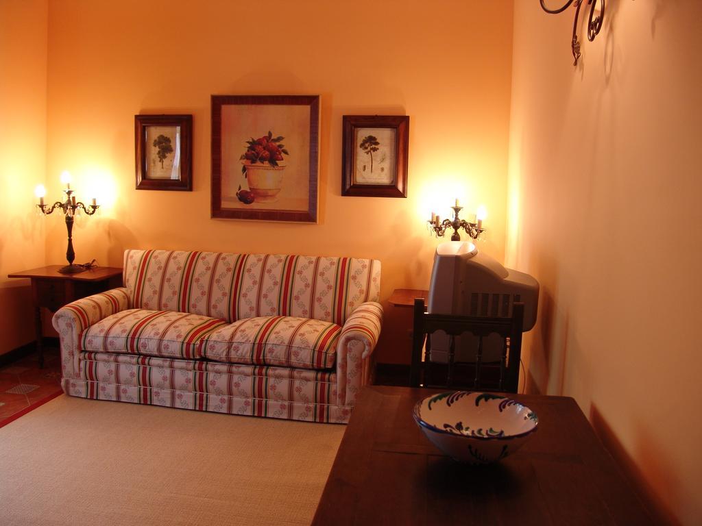 Apartamentos La Columna Chinchón Kültér fotó